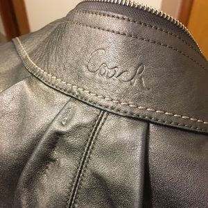 Coach leather shoulder bag